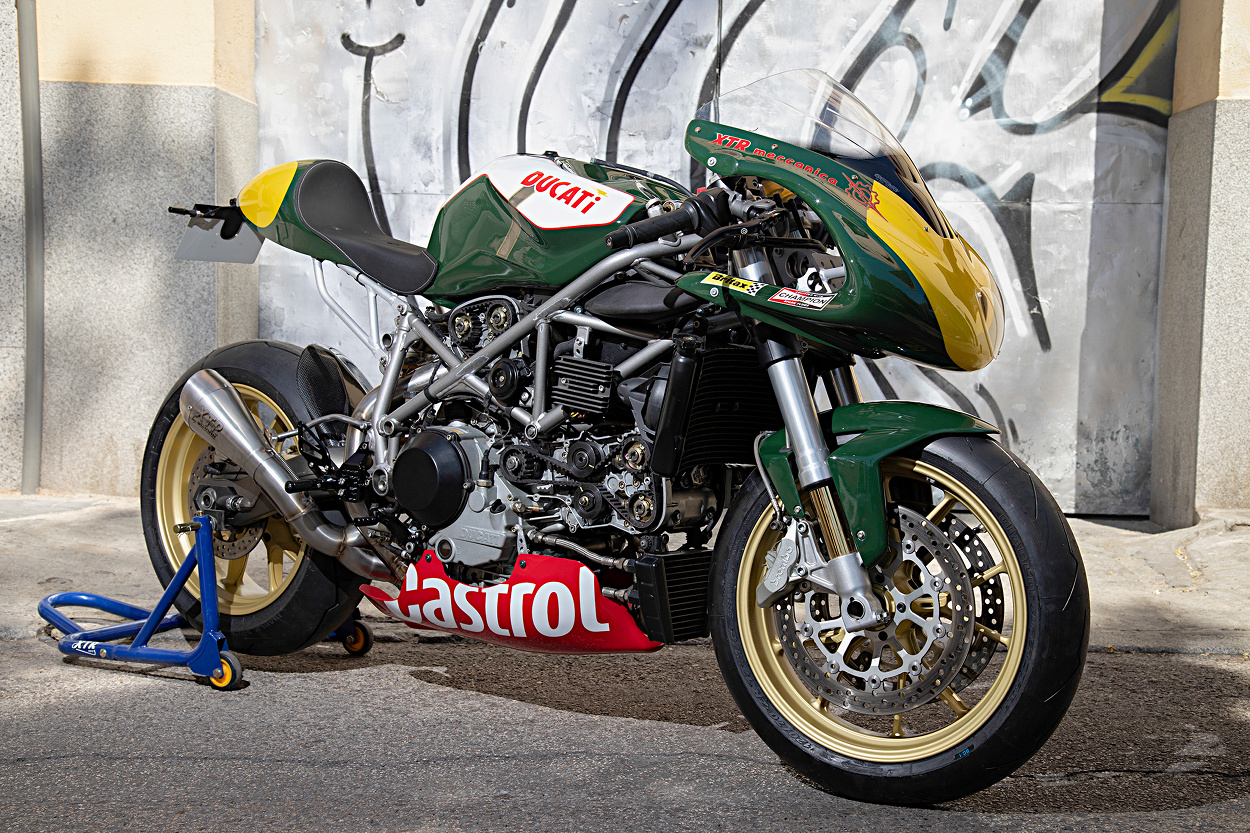 Custom Ducati 999 “Paprika” by XTR Pepo 