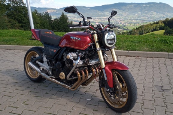 Cbx Reborn Honda Cbx Restomod Bikebound