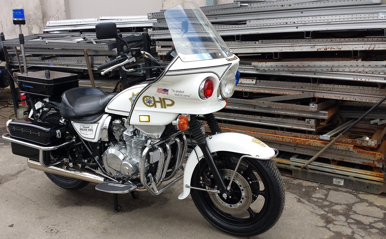 Air-Cooled Interceptor: Kawasaki KZ1000P Police Special – BikeBound